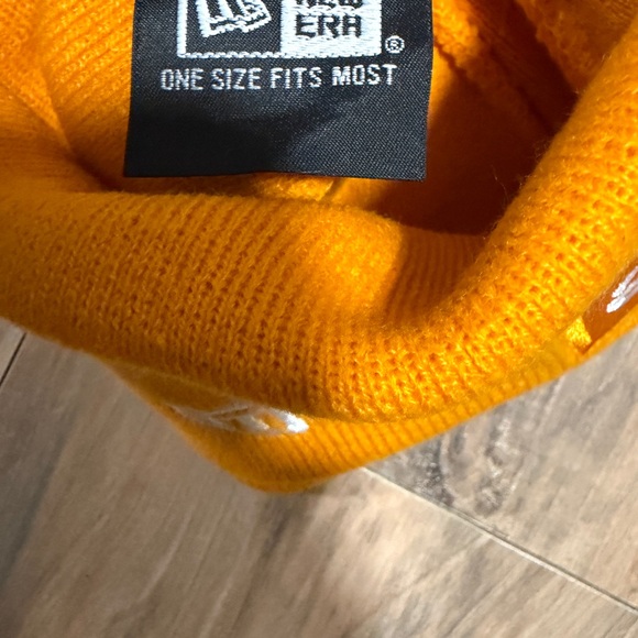 Supreme Vibrant Orange Knit Hat - Picture 5 of 5